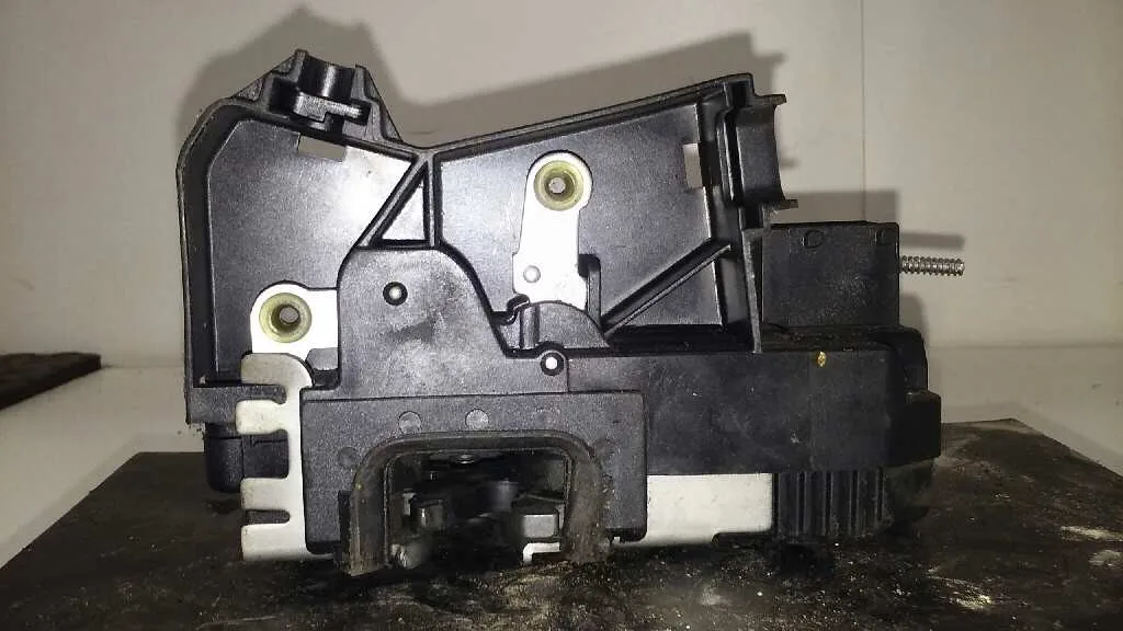 Cerradura Puerta Delantera Derecha para Opel Vivaro Furgon/Combi (07.2006 =>)