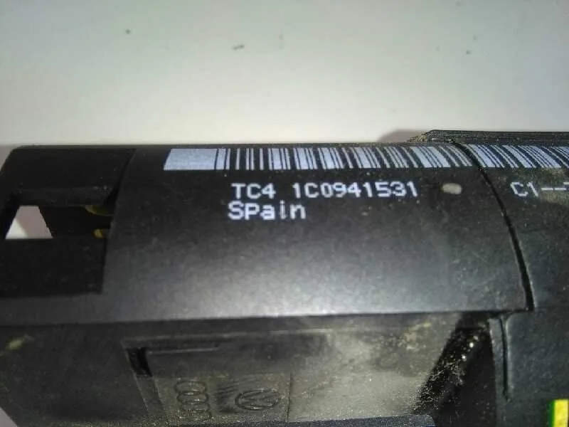 Mando Luces para Volkswagen Passat Berlina (3B2)