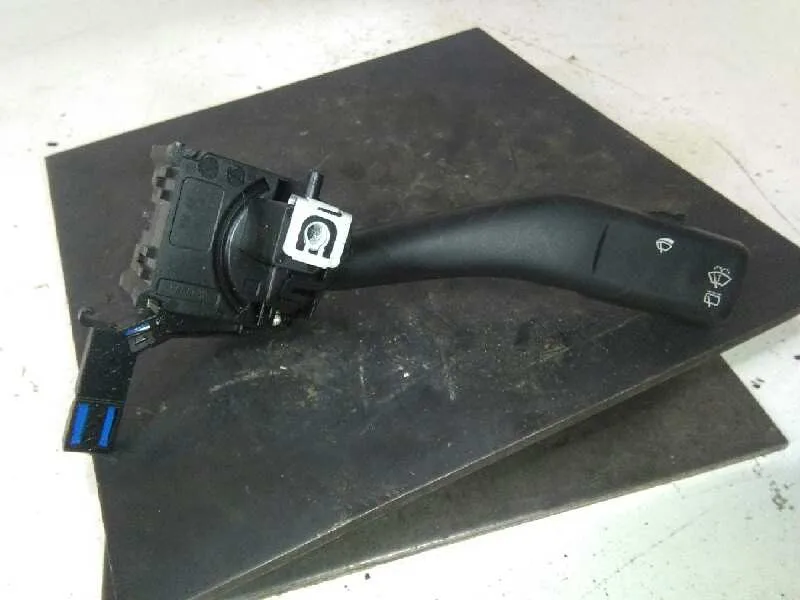 Mando Limpia para Volkswagen Golf V Berlina (1K1)