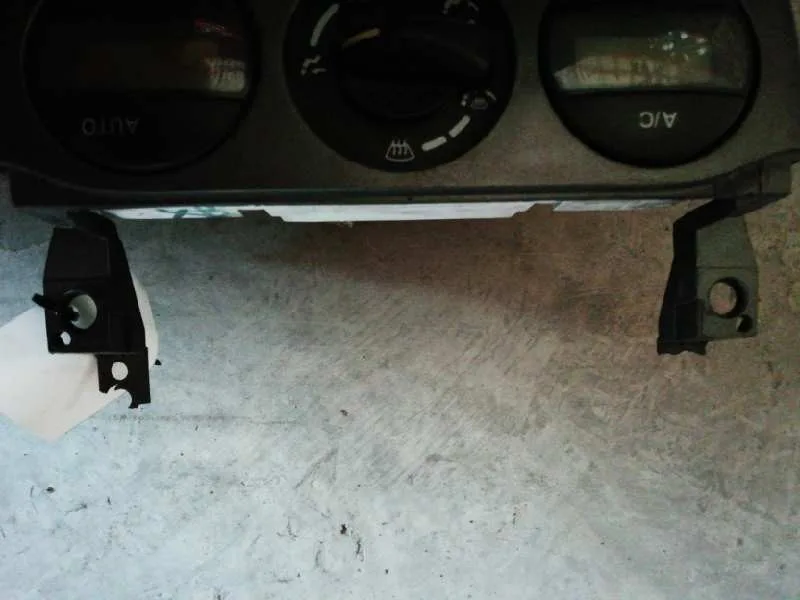 Mando Climatizador para Nissan Primera Berlina (P11)