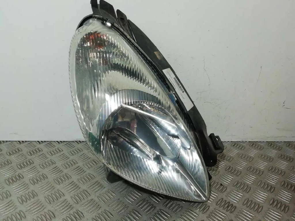 Faro Derecho para Citroën Xsara Picasso