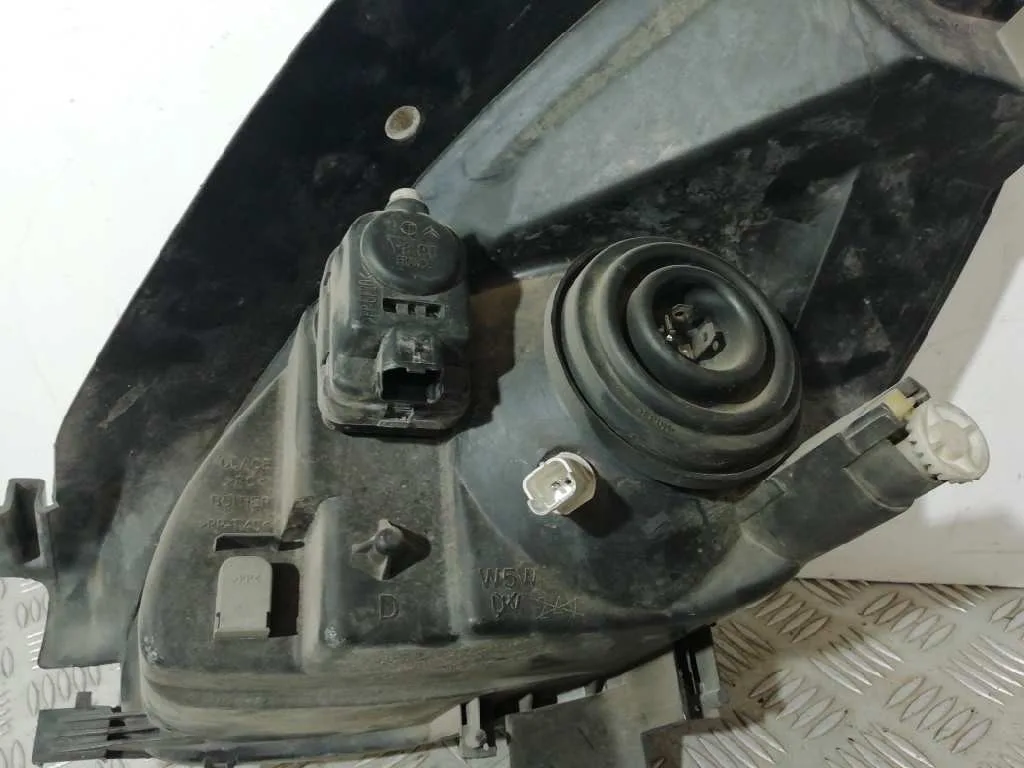 Faro Derecho para Citroën Xsara Picasso