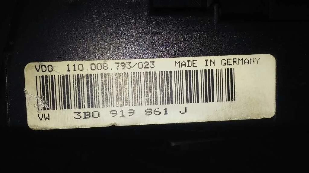 Cuadro Instrumentos para Volkswagen Passat Berlina (3B2)
