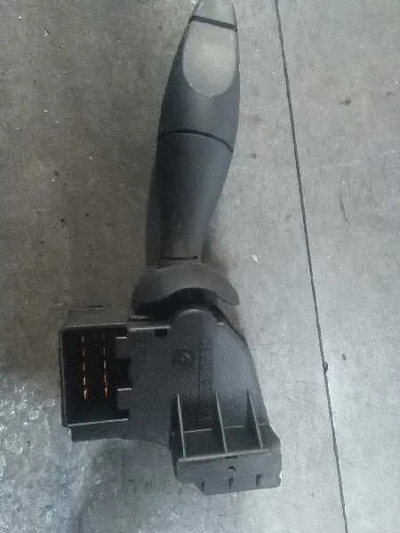 Mando Limpia para Ford Fiesta (Cbk)