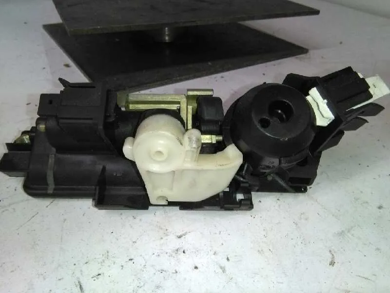 Maneta Exterior Porton para Mercedes-Benz Clase C (W203) Berlina