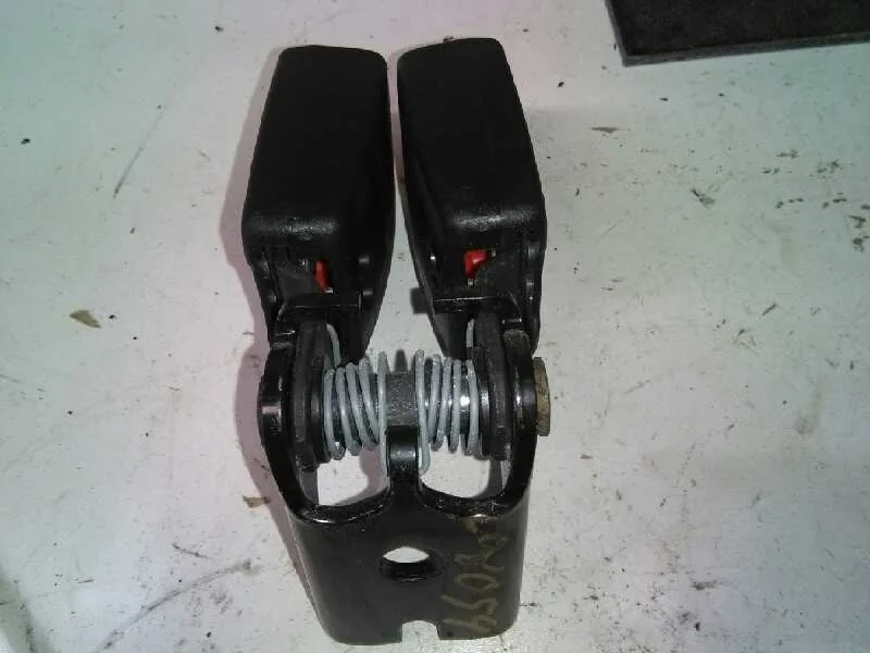 Enganche Cinturon para Ford Fiesta (Ccn)
