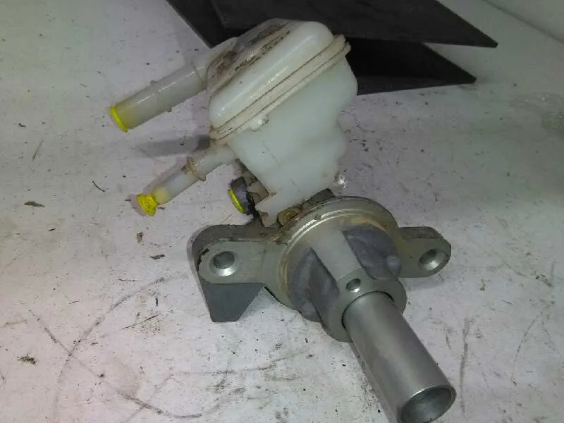 Bomba Freno para Ford Fiesta (Ccn)