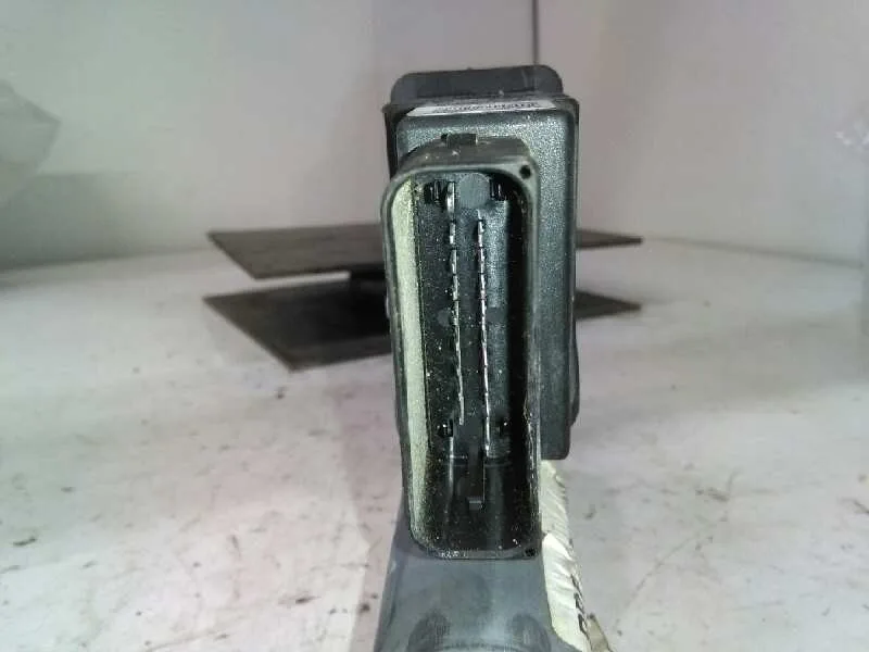 Motor Elevalunas Trasero Derecho para Volkswagen Touran (1T1)
