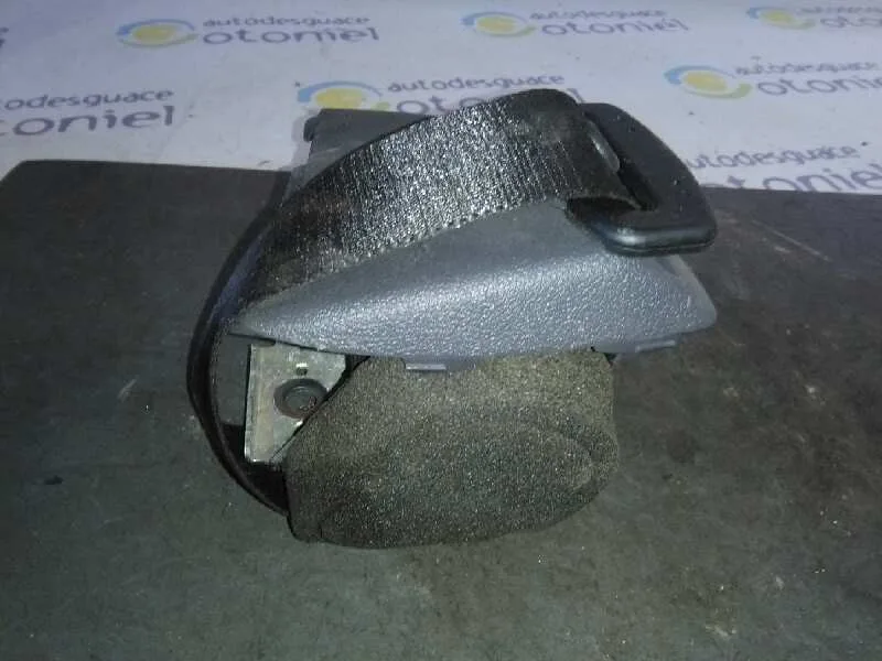 Cinturon Seguridad Trasero Derecho para Ford Focus Berlina (Cap)