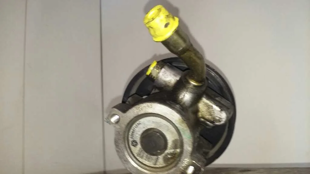 Bomba Direccion para Chrysler Jeep Cherokee (Kj)