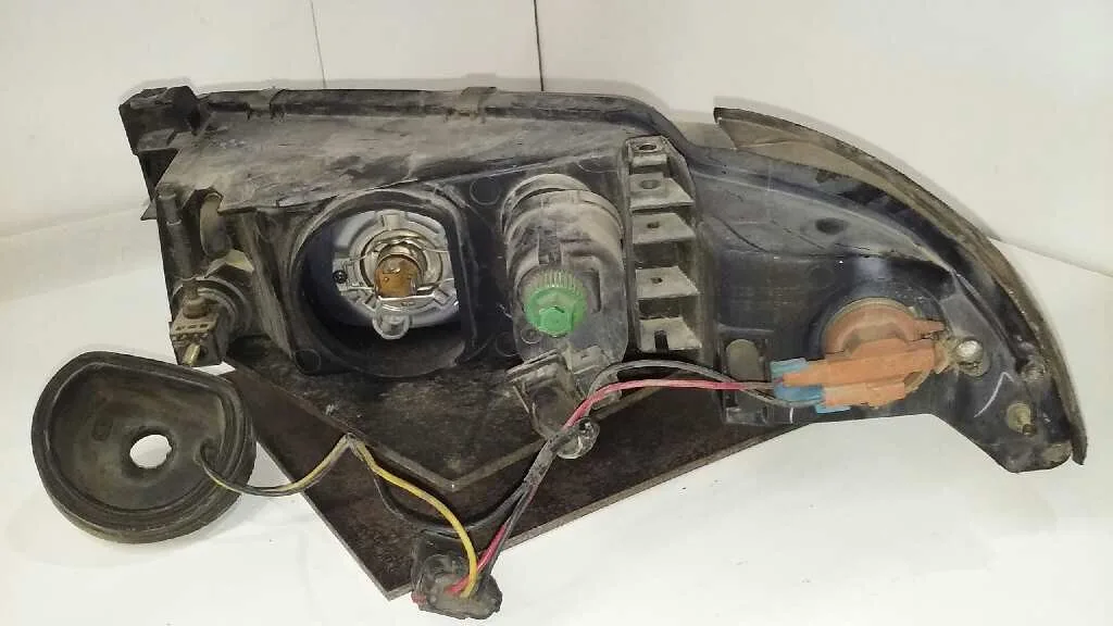 Faro Derecho para Chrysler Stratus Berlina (Ja)