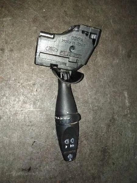 Mando Limpia para Ford Fiesta (Cbk)