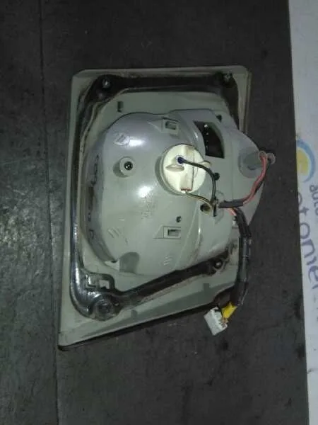 Piloto Trasero Derecho Interior para Kia Carens