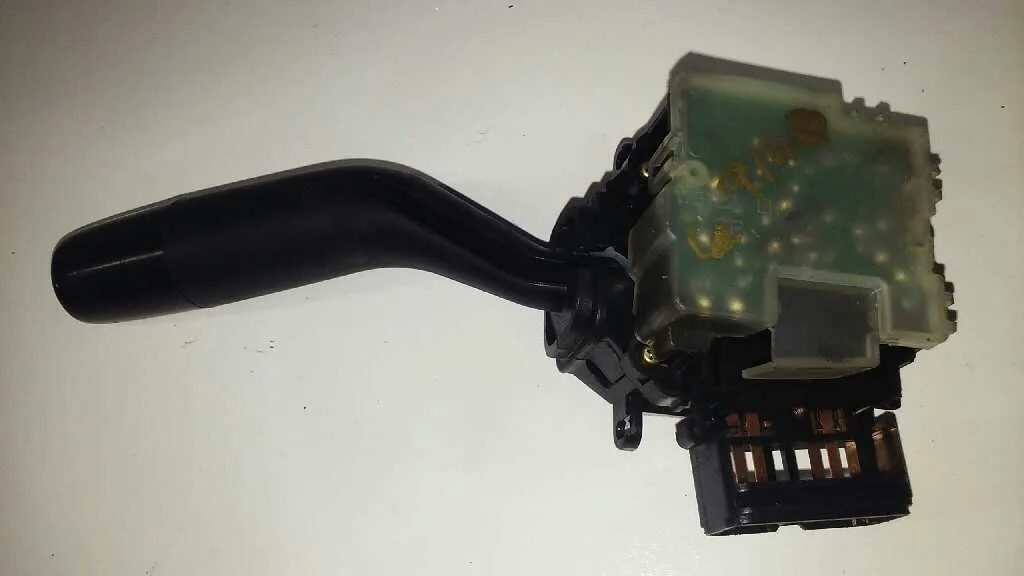 Mando Limpia para Mazda 323 Berlina F/S (Bj)