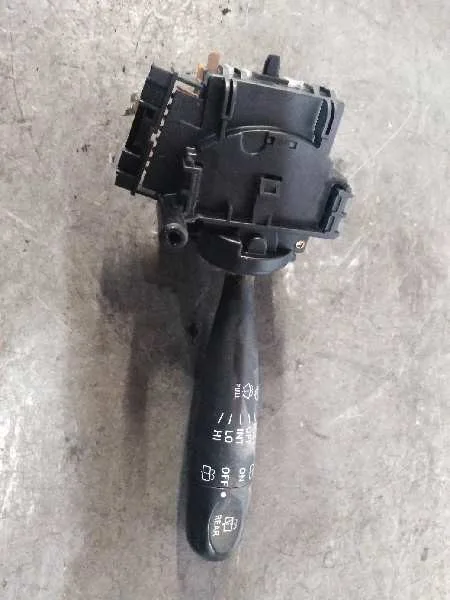 Mando Limpia para Toyota Yaris (Ncp1/Nlp1/Scp1)