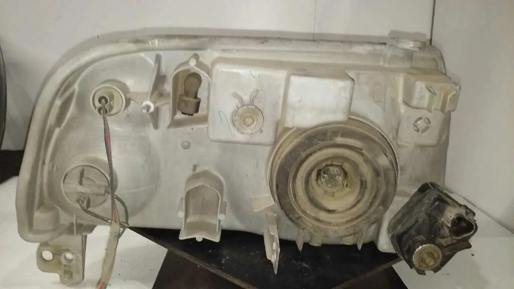 Faro Izquierdo para Suzuki Grand Vitara 3 Puertas Sq (Gt)