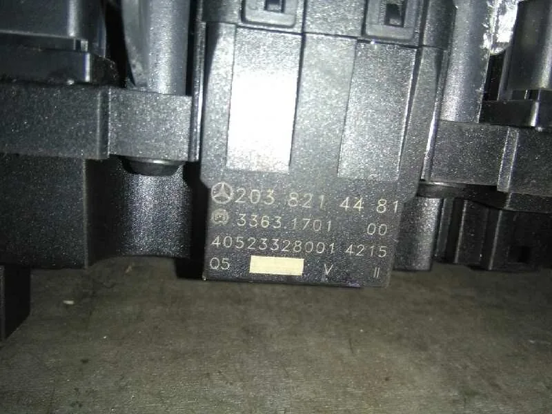 Mando Multifuncion para Mercedes-Benz Clase C (W203) Berlina