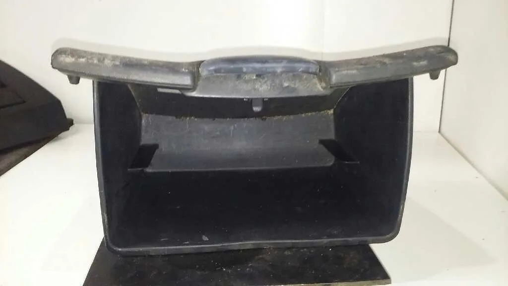 Guantera para Toyota Yaris (Ncp1/Nlp1/Scp1)