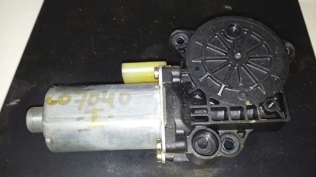 Motor Elevalunas Delantero Izquierdo para Ford Fusion (Cbk)