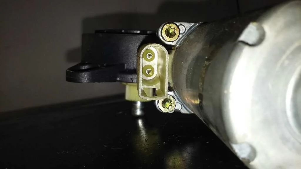 Motor Elevalunas Delantero Izquierdo para Ford Fusion (Cbk)