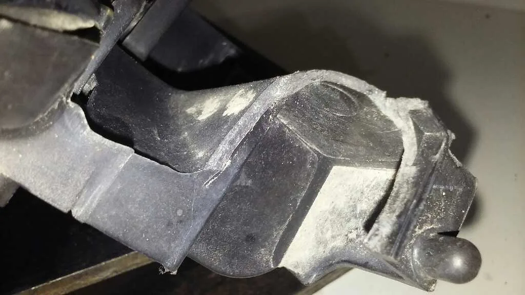Faro Derecho para Chevrolet Cruze