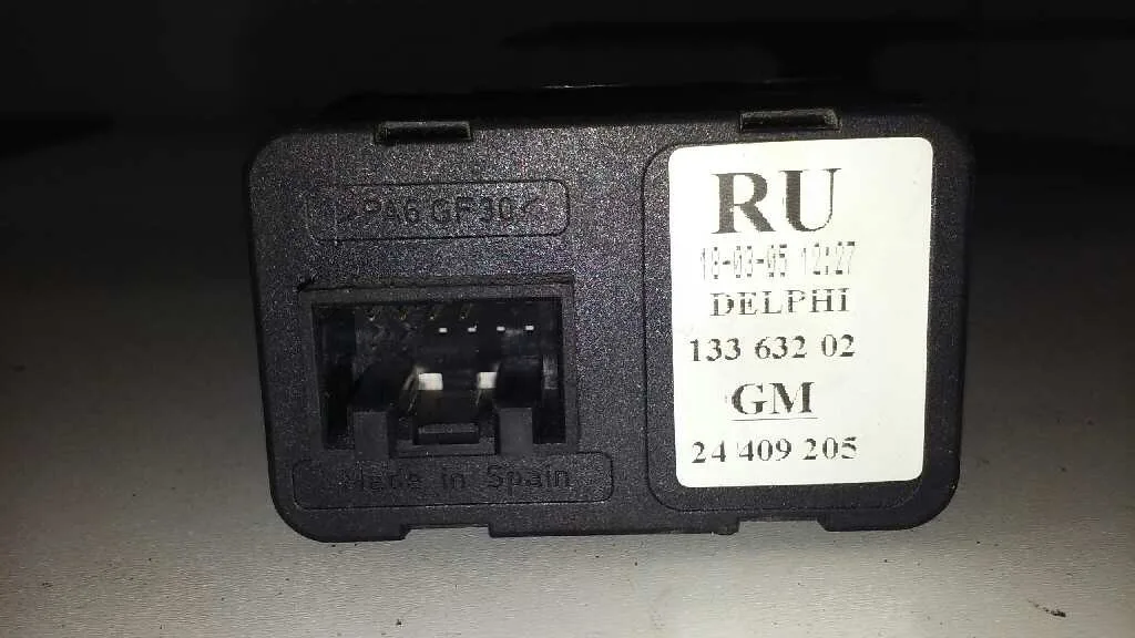 Mando Elevalunas Delantero Izquierdo para Opel Combo (Corsa B)