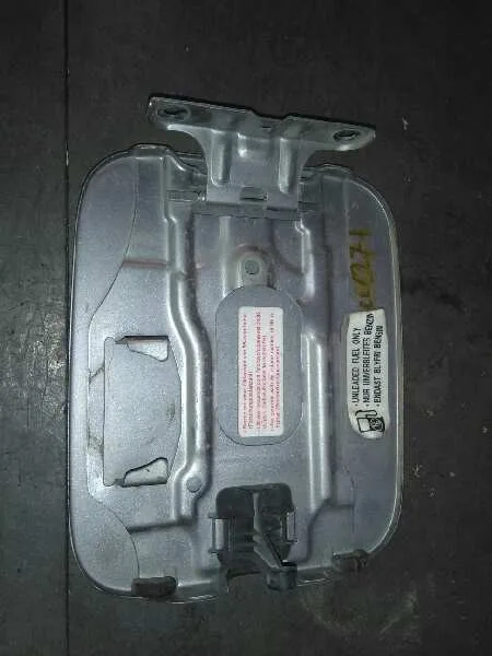 Tapa Exterior Combustible para Suzuki Ignis Rm (Mh)
