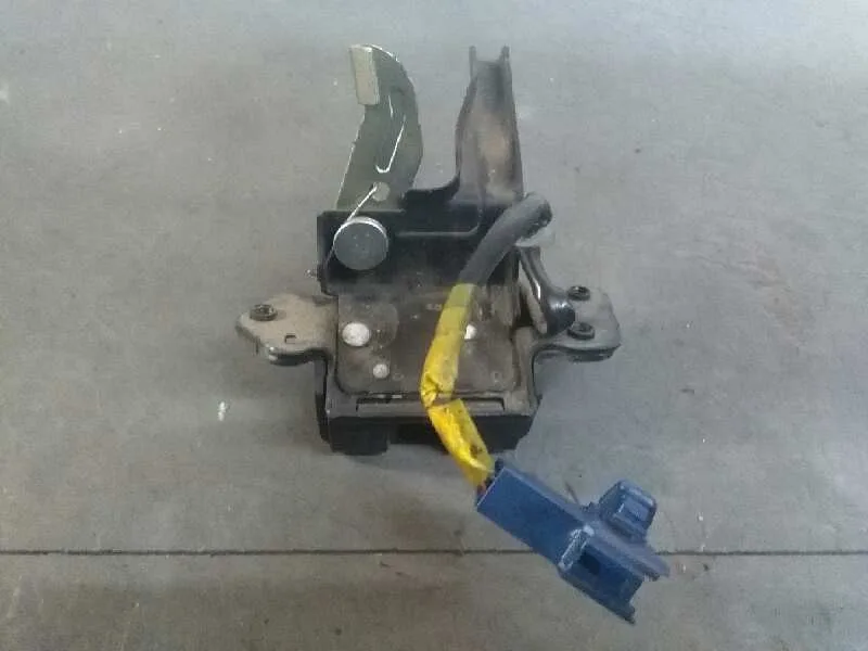 Cerradura Maletero / Porton para Toyota Yaris (Ksp9/Scp9/Nlp9)