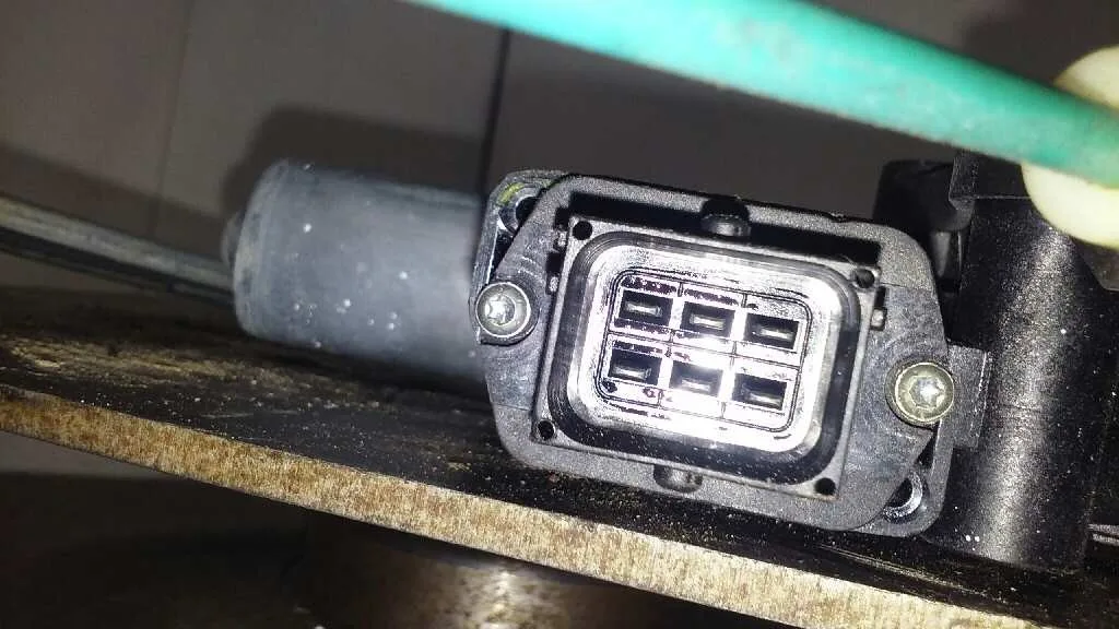 Elevalunas Delantero Izquierdo para Opel Corsa D