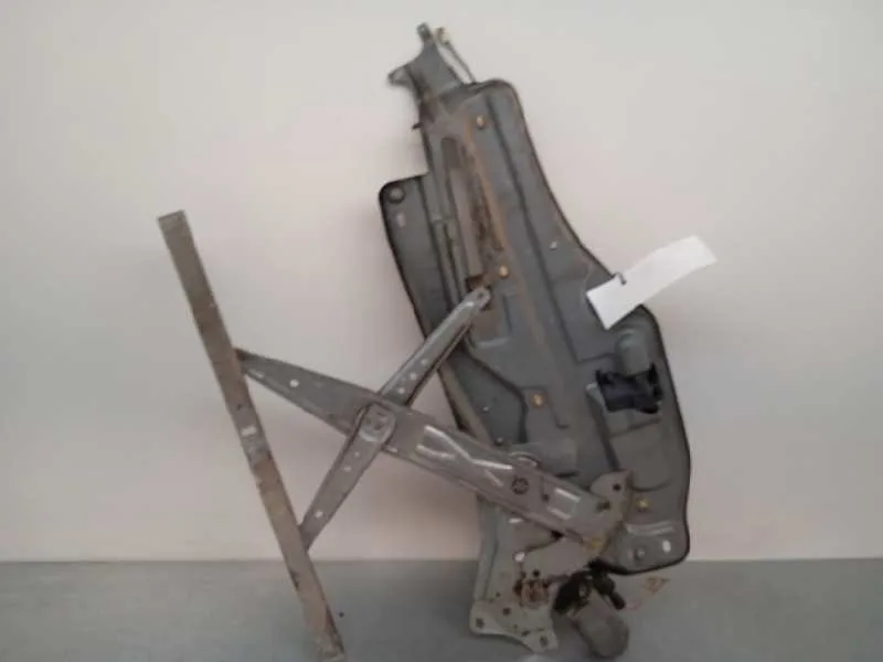 Elevalunas Delantero Derecho para Renault Laguna (B56)
