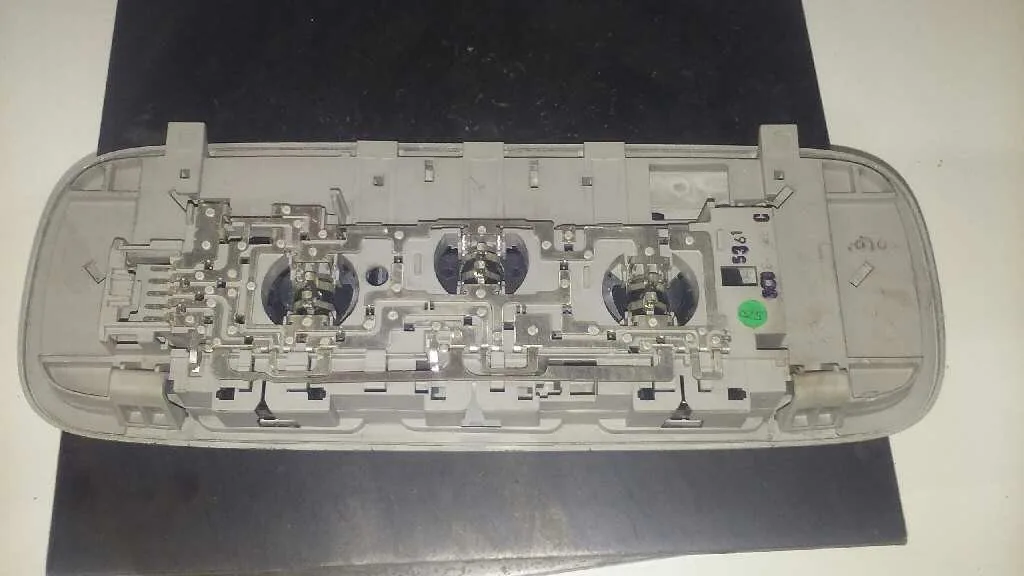 Luz Interior para Volkswagen Golf V Berlina (1K1)