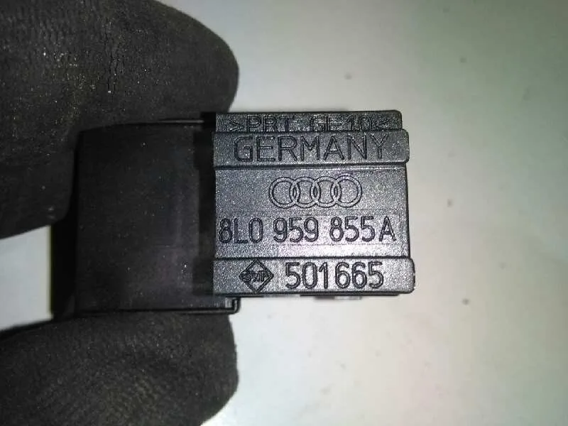 Mando Elevalunas Delantero Derecho para Audi A3 (8L)