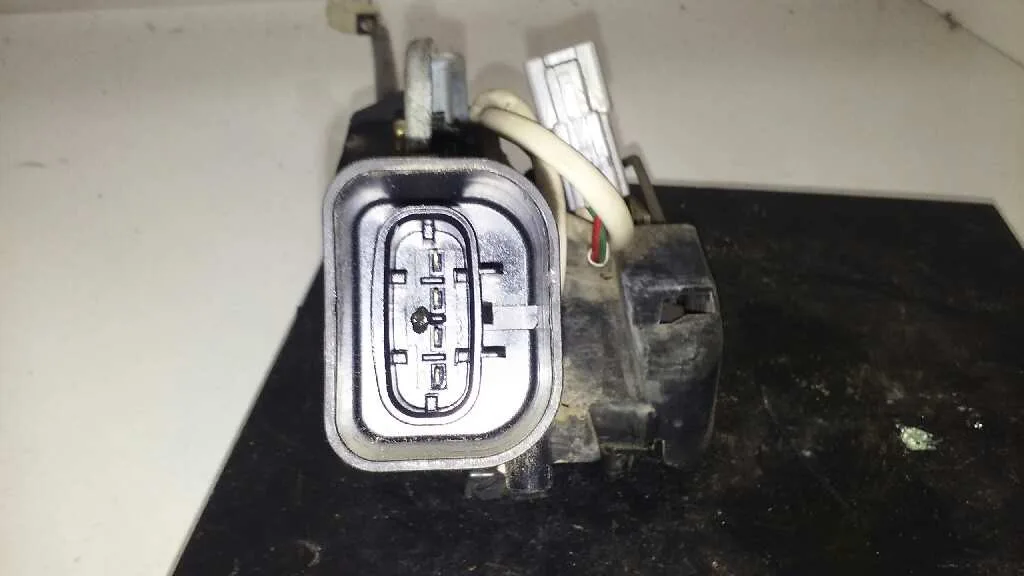 Cerradura Puerta Delantera Izquierda para Toyota Corolla (E11)