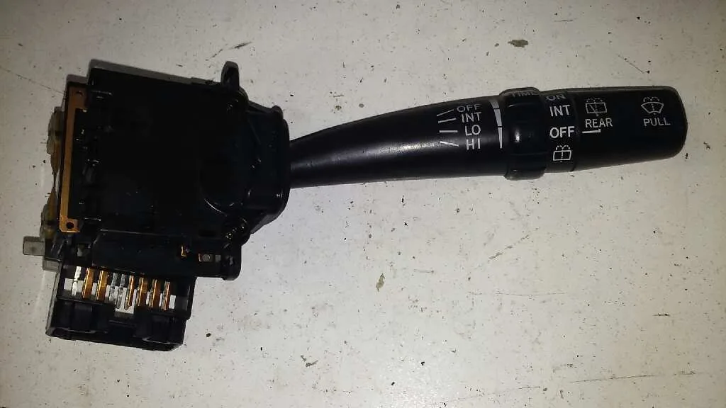 Mando Limpia para Toyota Corolla (E11)