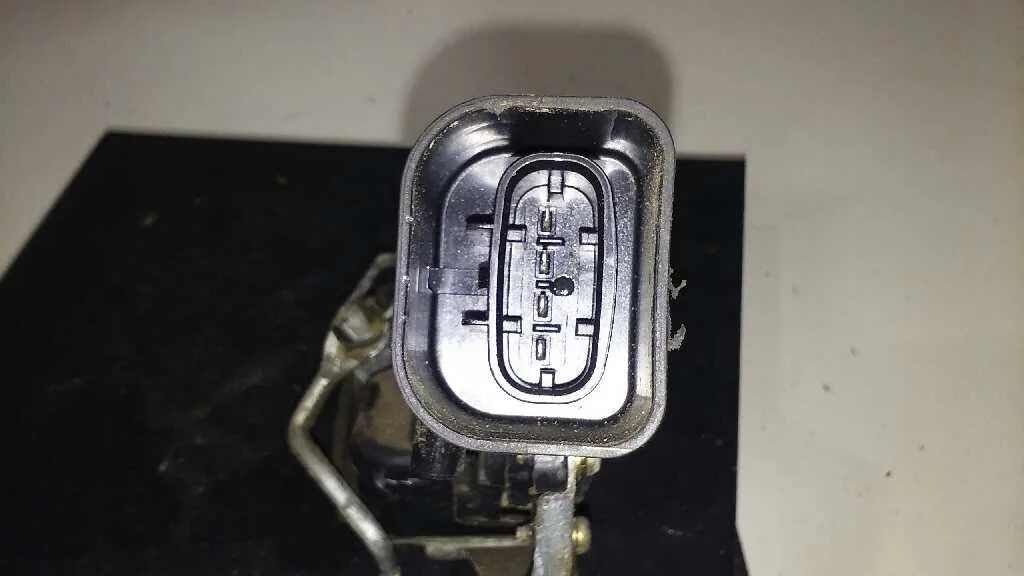 Cerradura Puerta Trasera Derecha para Toyota Corolla (E11)