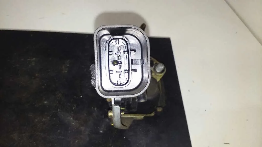 Cerradura Puerta Trasera Izquierda para Toyota Corolla (E11)