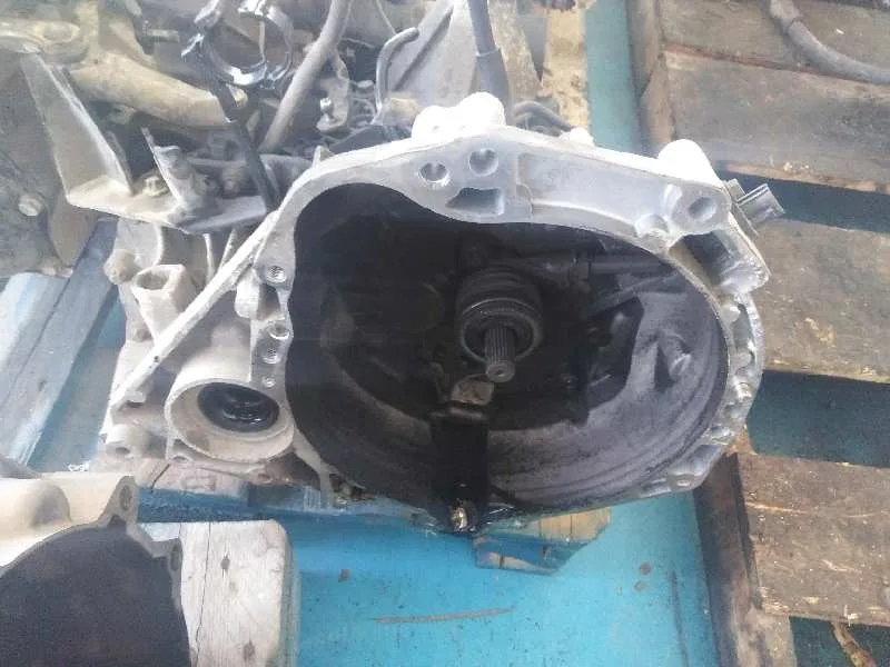 Caja Cambios para Nissan Micra (K12E)