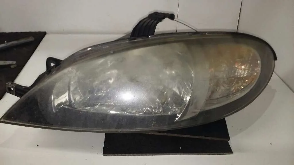 Faro Izquierdo para Chevrolet Lacetti