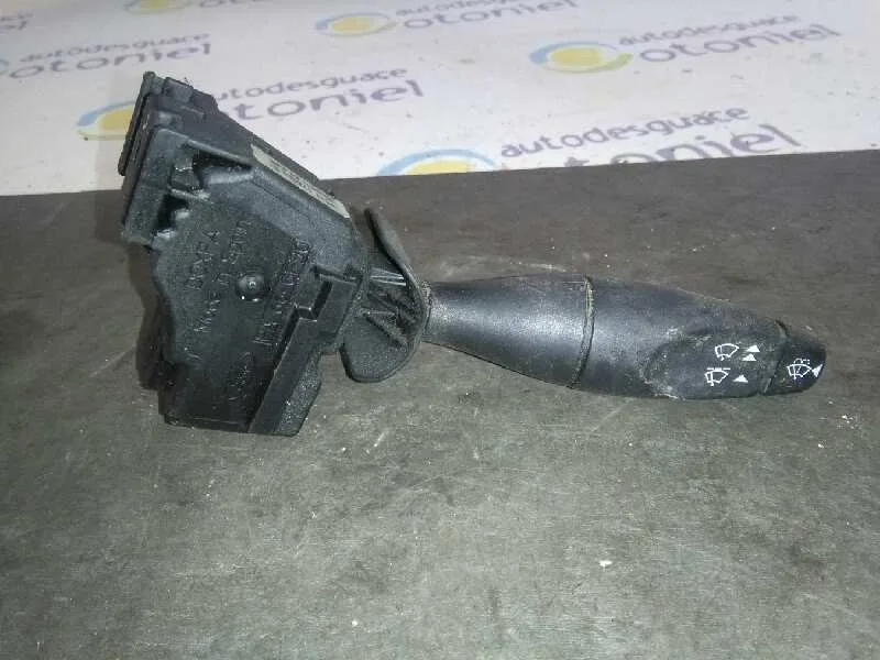Mando Limpia para Ford Transit Mod.2000 Caja Abierta