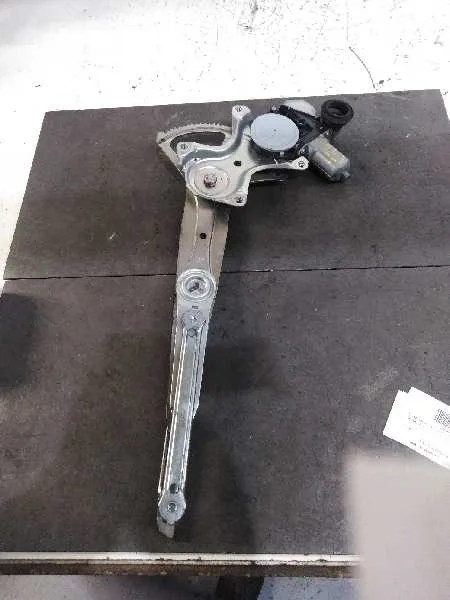 Elevalunas Delantero Derecho para Lexus Ct