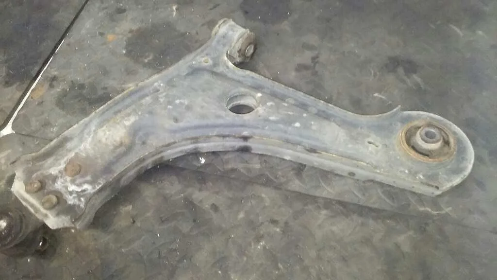 Brazo Suspension Inferior Delantero Derecho para Daewoo Lacetti