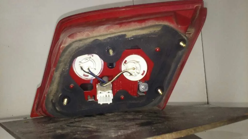 Piloto Trasero Izquierdo Interior para Daewoo Lacetti