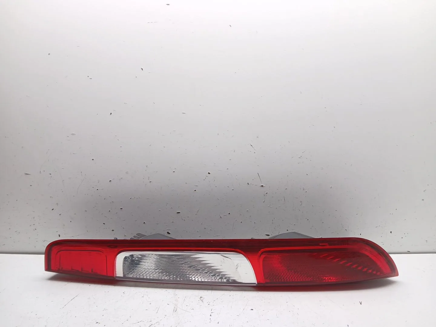 Piloto Trasero Derecho para Ford Focus Berlina (Cap)