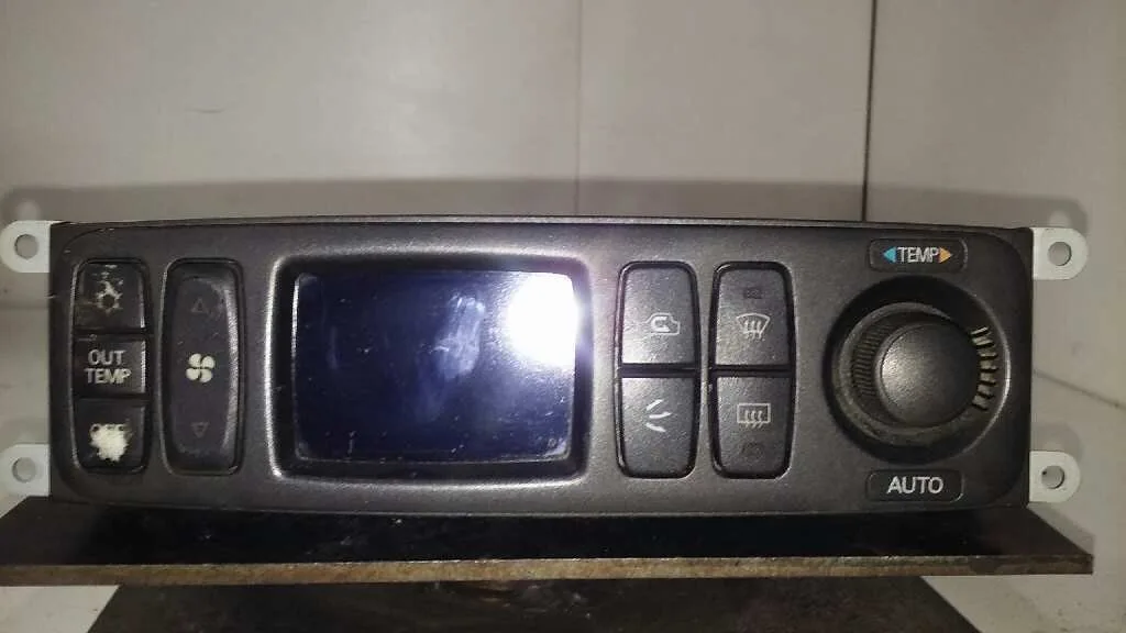 Mando Climatizador para Mitsubishi Galant Berlina (Ea0)