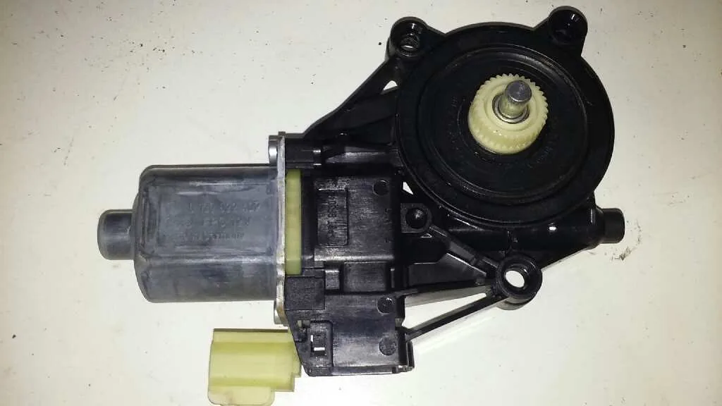 Motor Elevalunas Delantero Derecho para Ford Fiesta (Ccn)