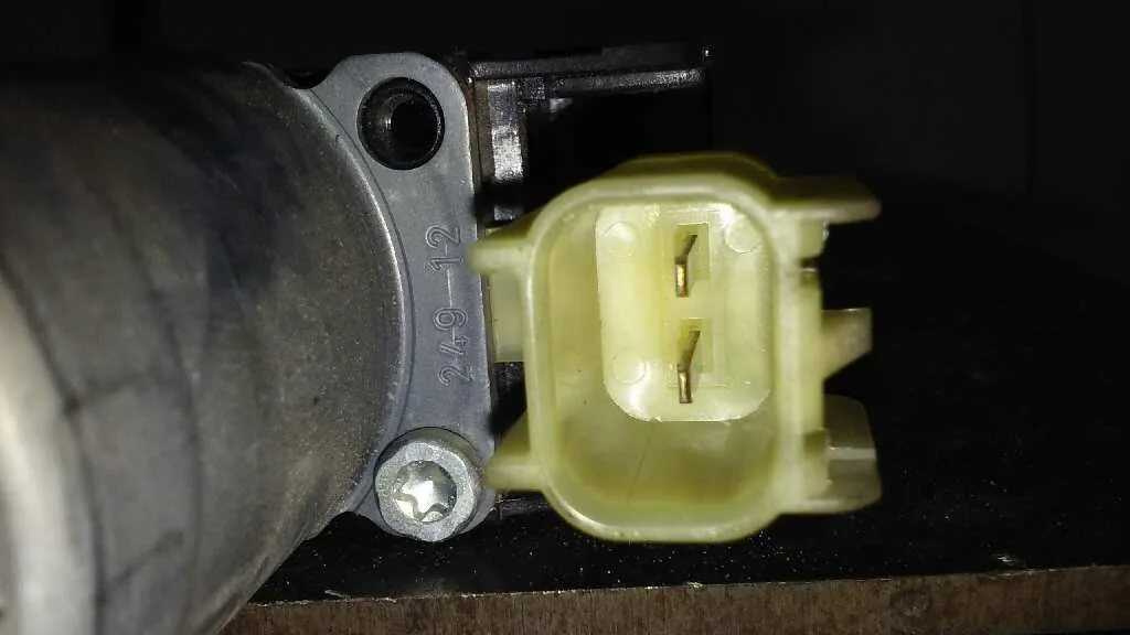 Motor Elevalunas Delantero Derecho para Ford Fiesta (Ccn)