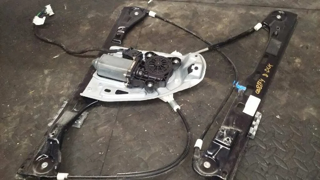 Elevalunas Delantero Derecho para Mercedes-Benz Clase C (W203) Berlina