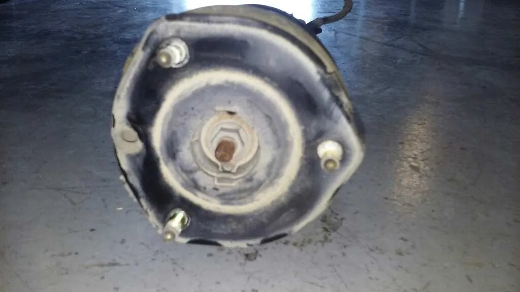 Amortiguador Delantero Derecho para Mazda 6 Berlina (Gg)