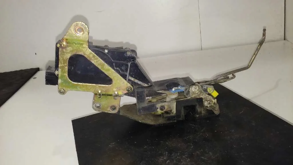 Cerradura Puerta Delantera Derecha para Hyundai Accent (Lc)