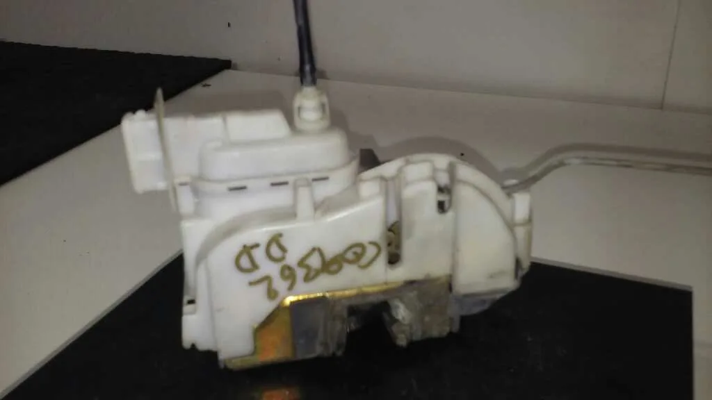 Cerradura Puerta Delantera Derecha para Seat Cordoba Berlina (6K2)